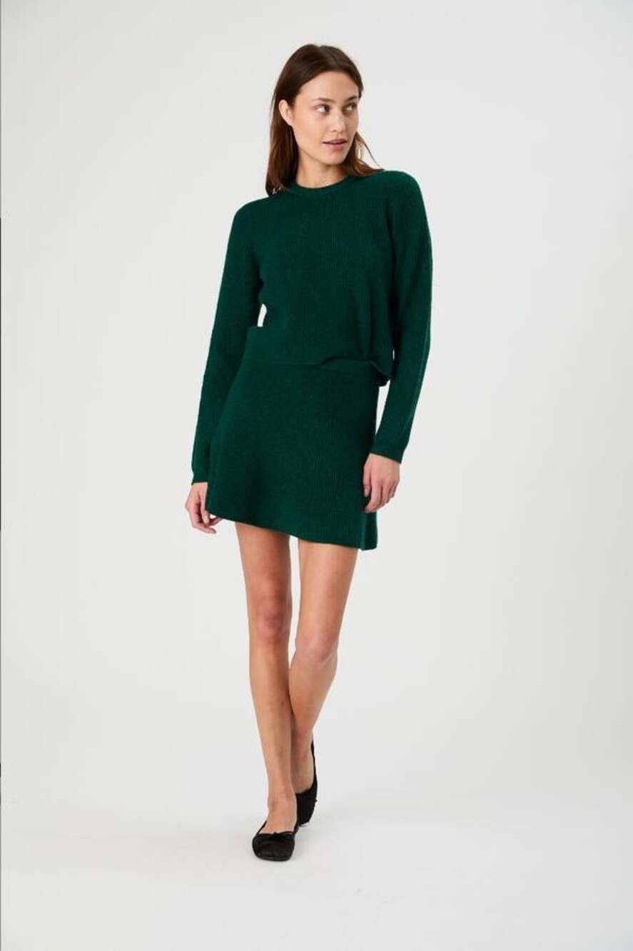 French Connection Vhari Knit Mini Sweater Skirt in Evergreen M NEW Minimalist